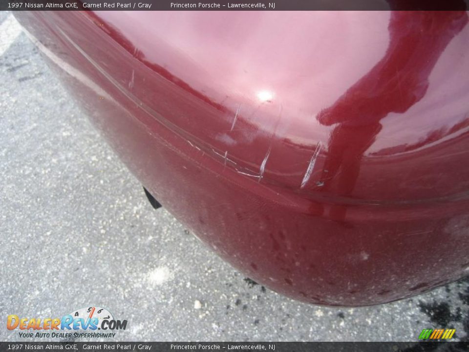 1997 Nissan Altima GXE Garnet Red Pearl / Gray Photo #8