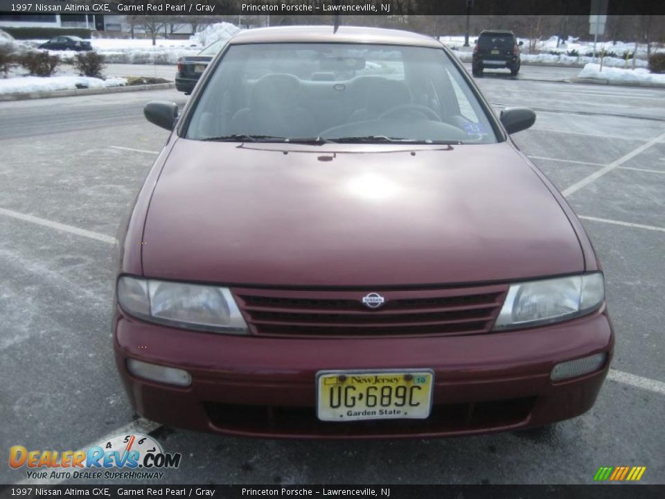 1997 Nissan Altima GXE Garnet Red Pearl / Gray Photo #13