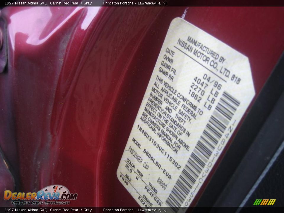 1997 Nissan Altima GXE Garnet Red Pearl / Gray Photo #26