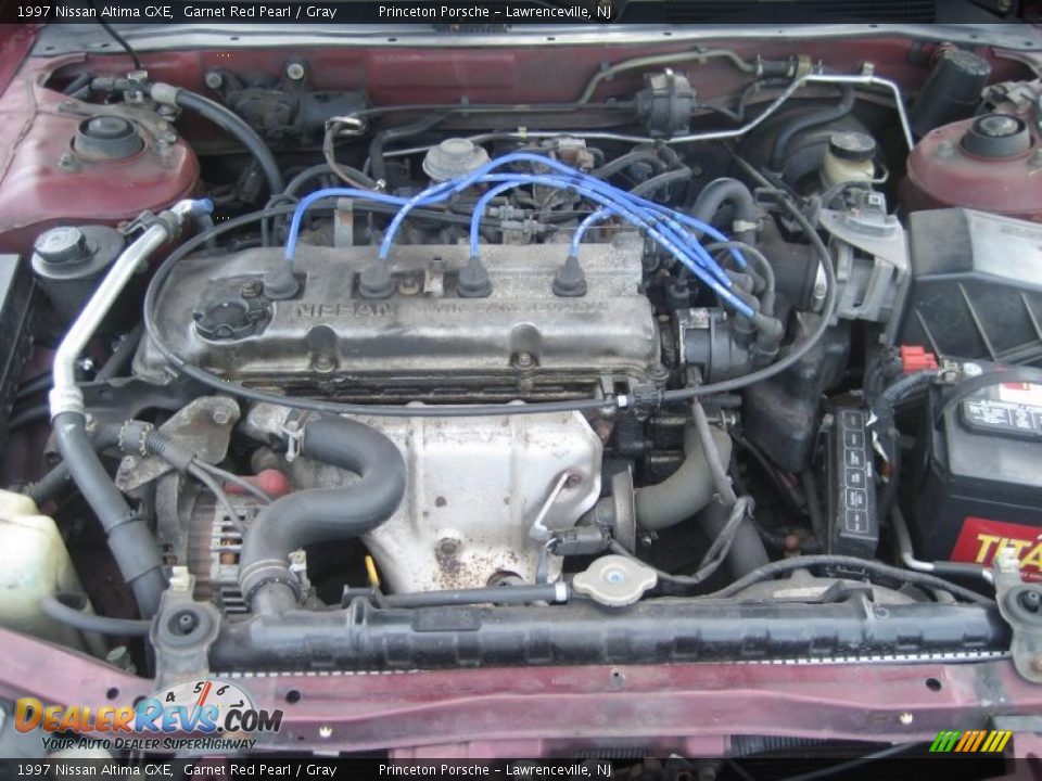 1997 Nissan Altima GXE Garnet Red Pearl / Gray Photo #36