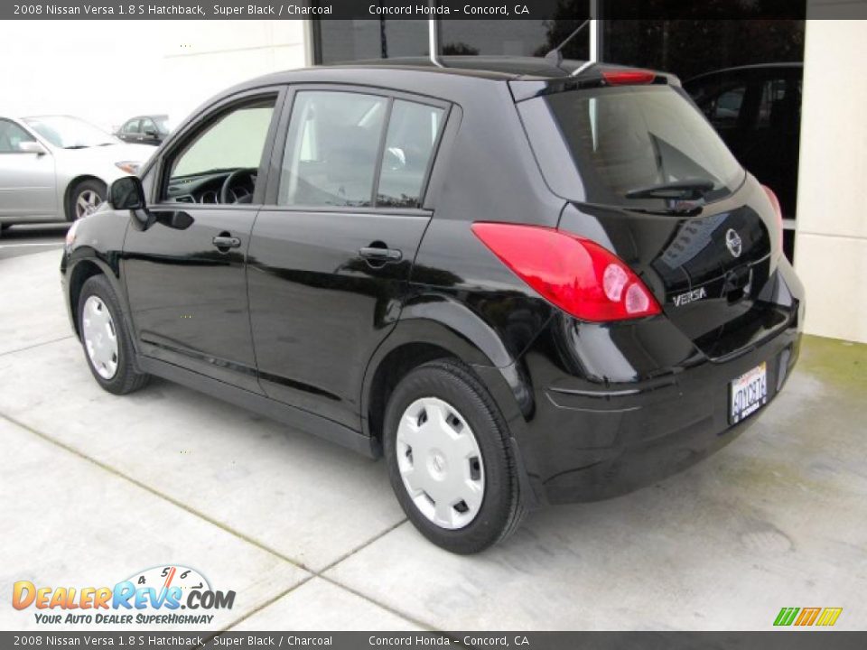 2008 Nissan Versa 1.8 S Hatchback Super Black / Charcoal Photo #5