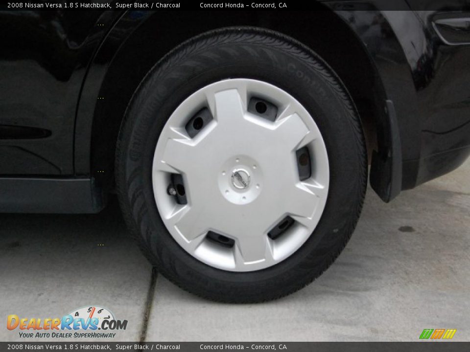 2008 Nissan Versa 1.8 S Hatchback Super Black / Charcoal Photo #30