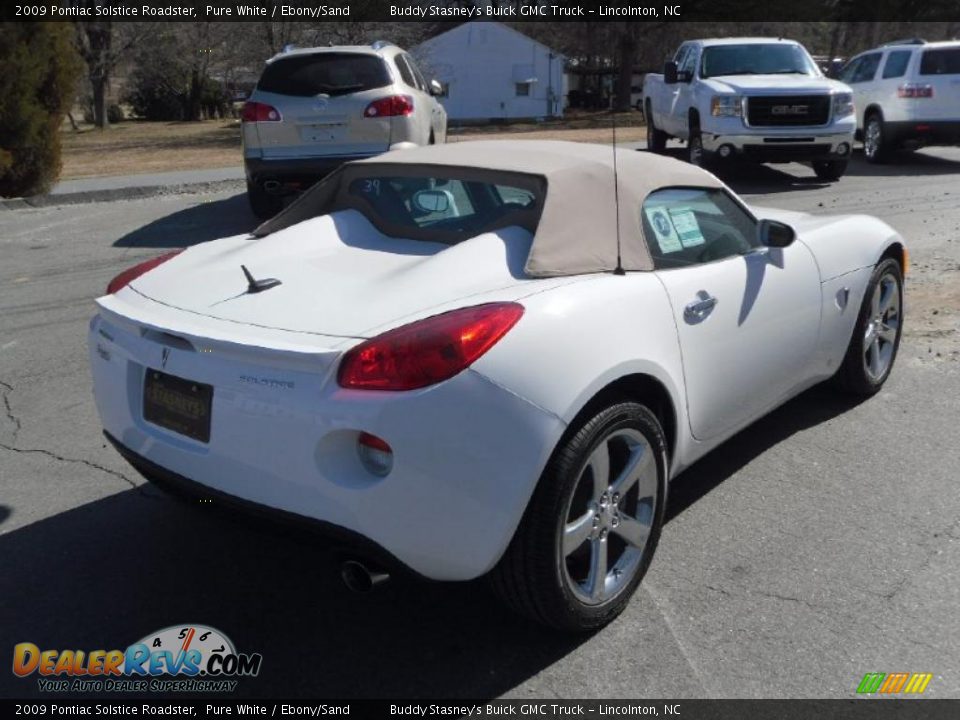 2009 Pontiac Solstice Roadster Pure White / Ebony/Sand Photo #5