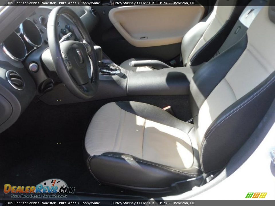 2009 Pontiac Solstice Roadster Pure White / Ebony/Sand Photo #8