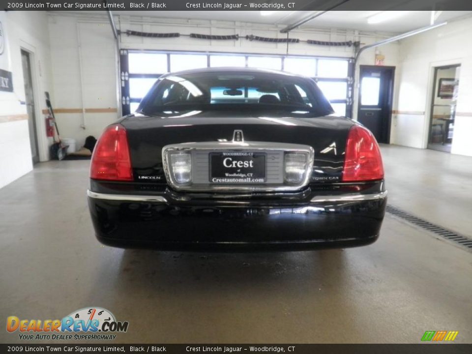 2009 Lincoln Town Car Signature Limited Black / Black Photo #3
