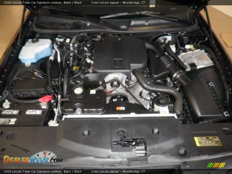 2009 Lincoln Town Car Signature Limited Black / Black Photo #8