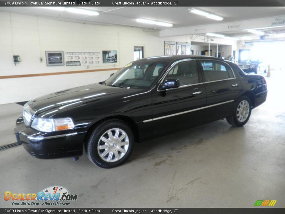 2009 Lincoln Town Car Signature Limited Black / Black Photo #9