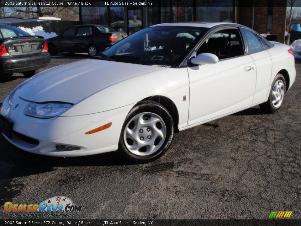 2002 Saturn S Series SC2 Coupe White / Black Photo #1