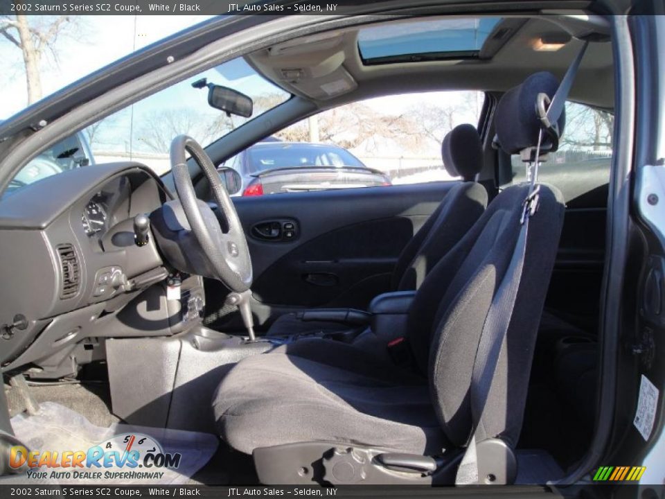 2002 Saturn S Series SC2 Coupe White / Black Photo #10