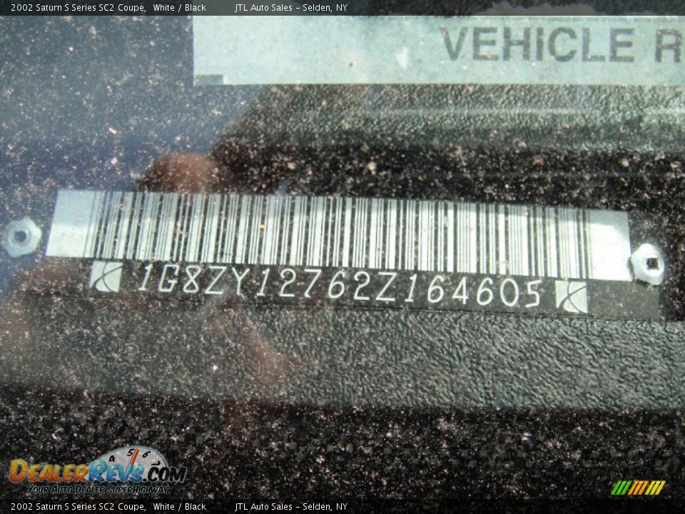 2002 Saturn S Series SC2 Coupe White / Black Photo #16