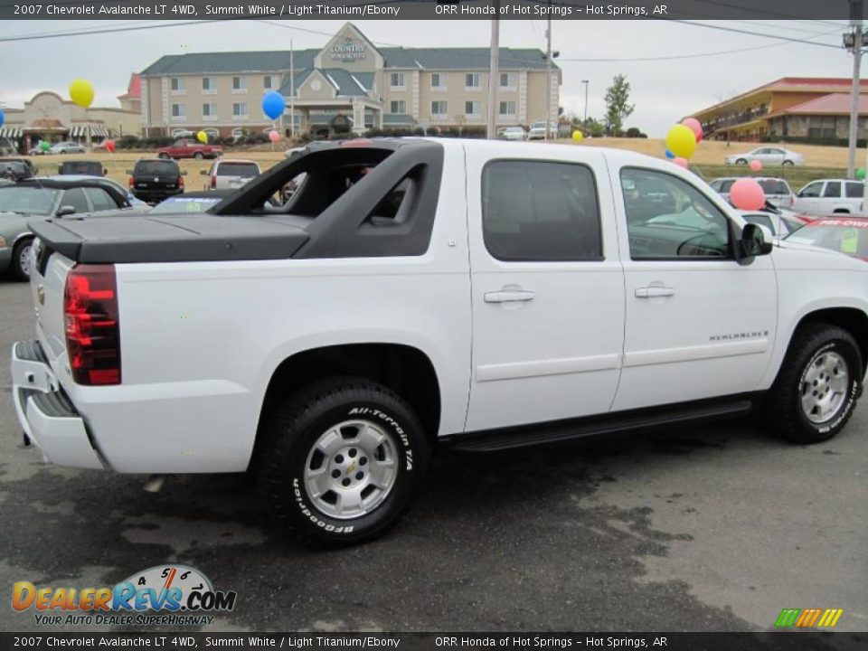 2007 Chevrolet Avalanche LT 4WD Summit White / Light Titanium/Ebony Photo #5