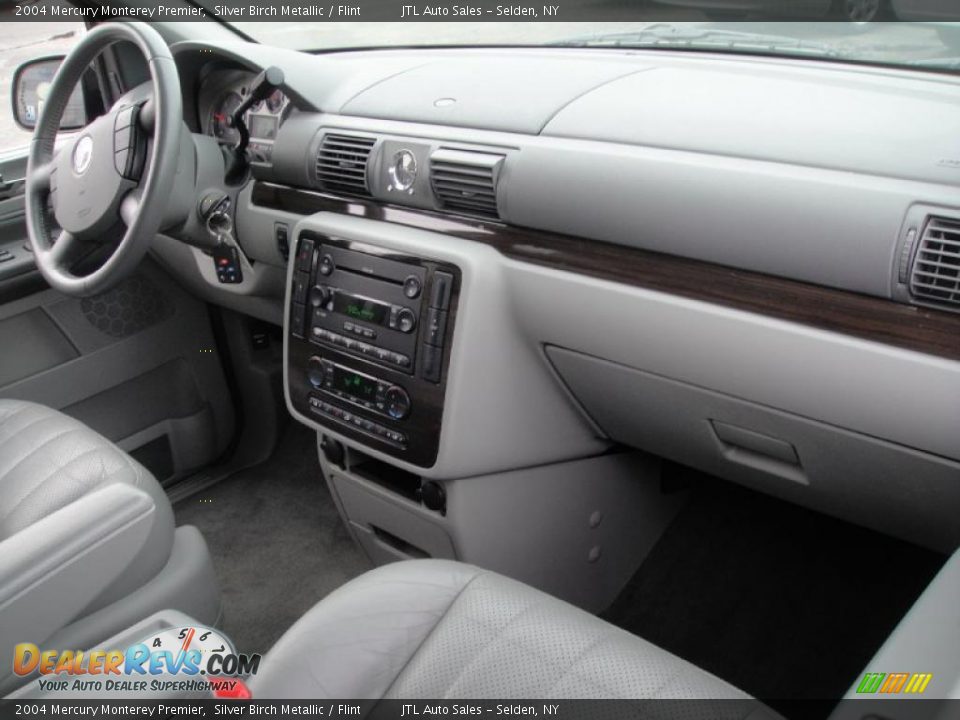 2004 Mercury Monterey Premier Silver Birch Metallic / Flint Photo #13