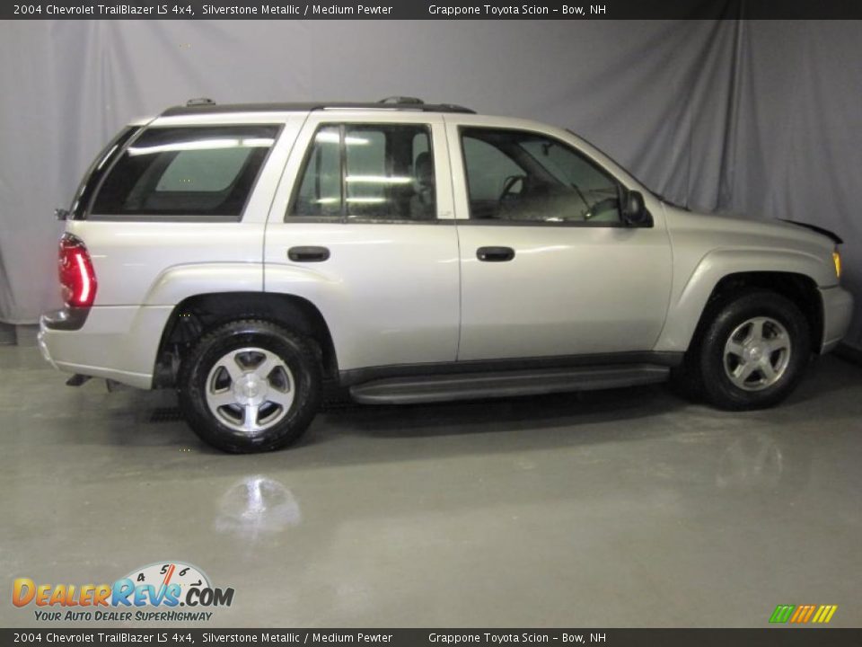 2004 Chevrolet TrailBlazer LS 4x4 Silverstone Metallic / Medium Pewter Photo #4
