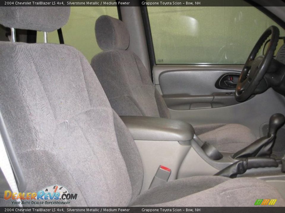2004 Chevrolet TrailBlazer LS 4x4 Silverstone Metallic / Medium Pewter Photo #8