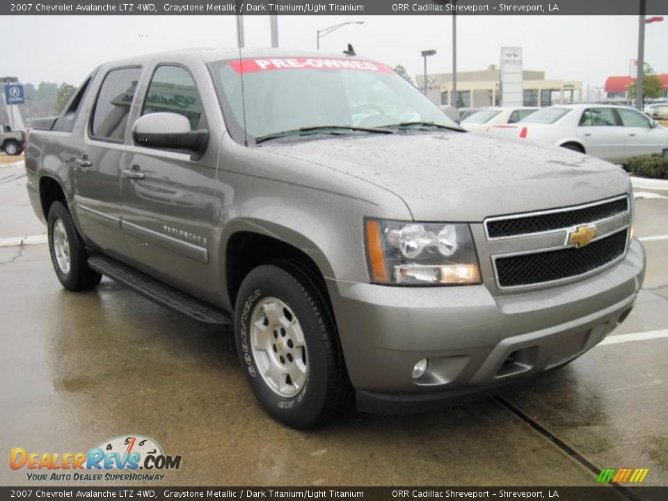 2007 Chevrolet Avalanche LTZ 4WD Graystone Metallic / Dark Titanium/Light Titanium Photo #2