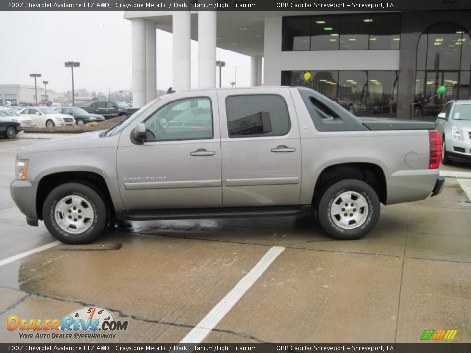 2007 Chevrolet Avalanche LTZ 4WD Graystone Metallic / Dark Titanium/Light Titanium Photo #3