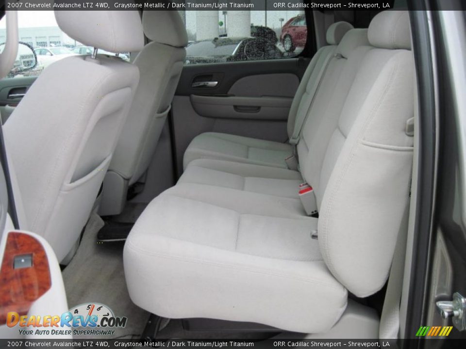 2007 Chevrolet Avalanche LTZ 4WD Graystone Metallic / Dark Titanium/Light Titanium Photo #10