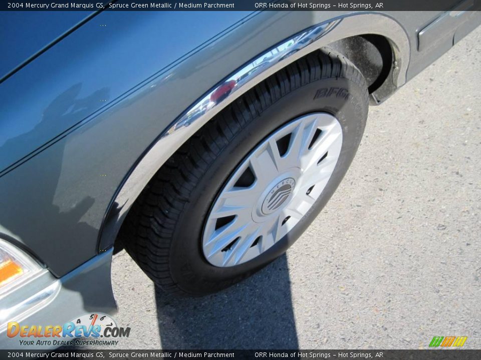 2004 Mercury Grand Marquis GS Spruce Green Metallic / Medium Parchment Photo #9