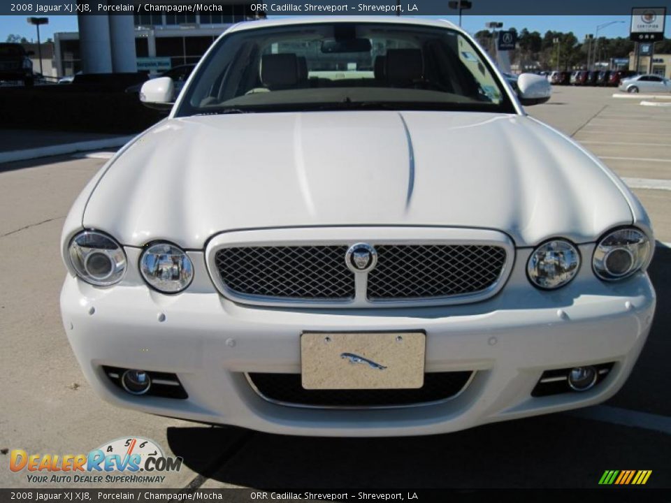 2008 Jaguar XJ XJ8 Porcelain / Champagne/Mocha Photo #5