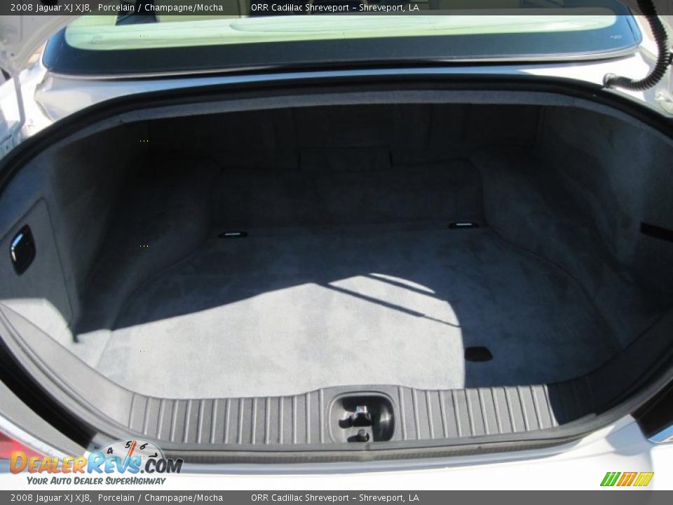 2008 Jaguar XJ XJ8 Porcelain / Champagne/Mocha Photo #7