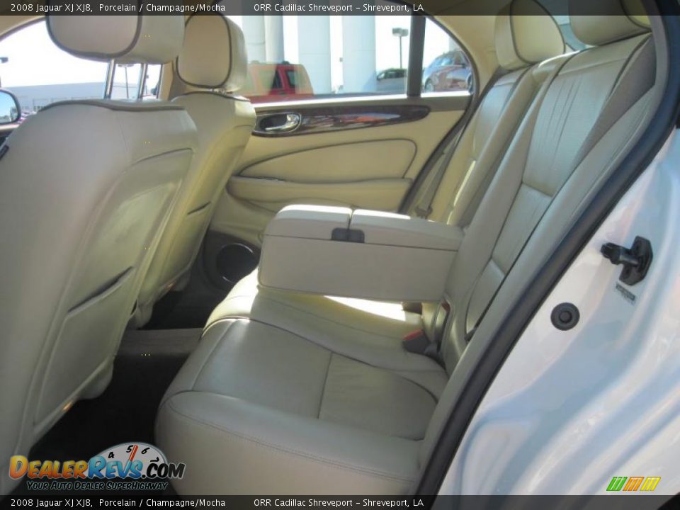 2008 Jaguar XJ XJ8 Porcelain / Champagne/Mocha Photo #10