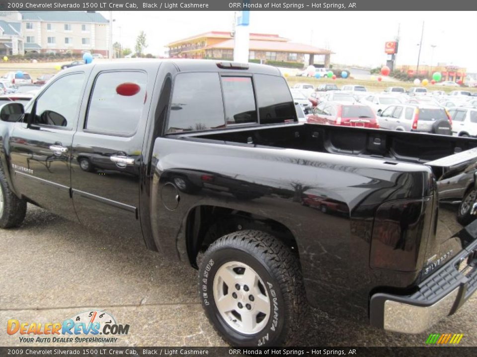 2009 Chevrolet Silverado 1500 LT Crew Cab Black / Light Cashmere Photo #3