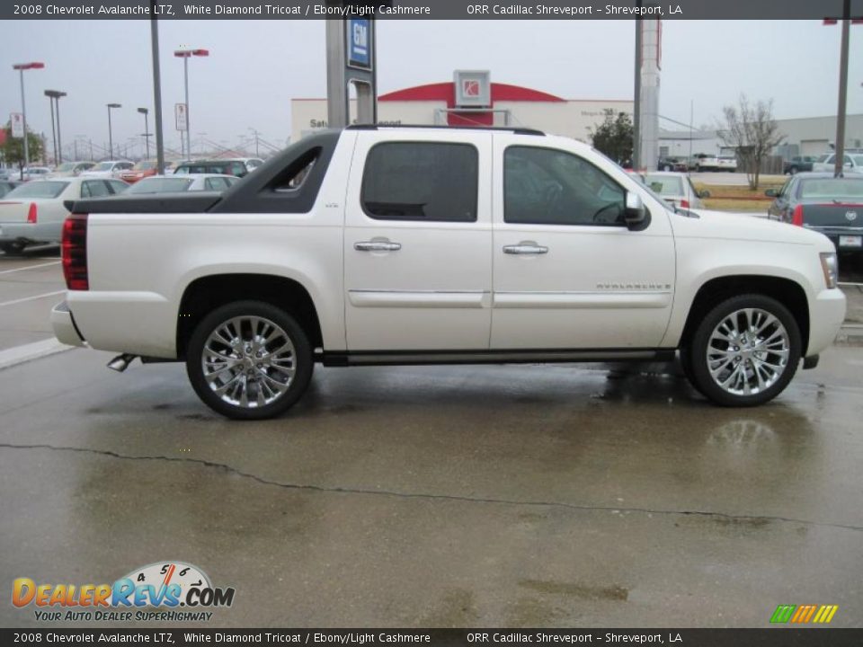 2008 Chevrolet Avalanche LTZ White Diamond Tricoat / Ebony/Light Cashmere Photo #4