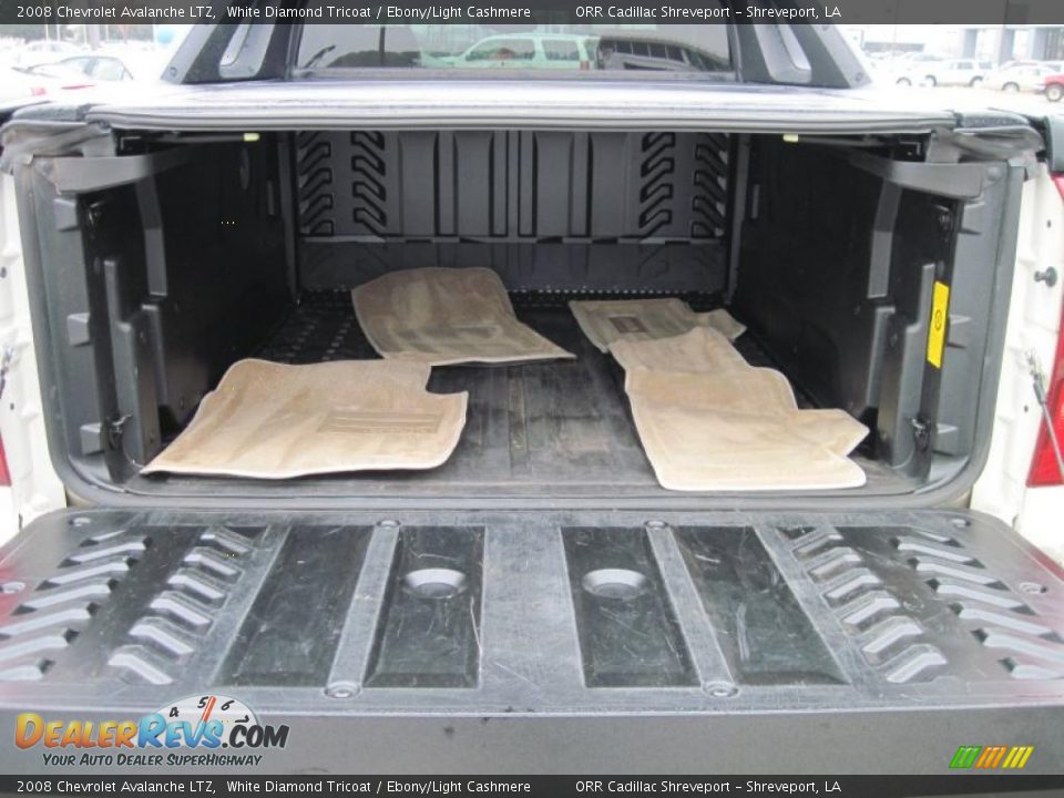 2008 Chevrolet Avalanche LTZ White Diamond Tricoat / Ebony/Light Cashmere Photo #7