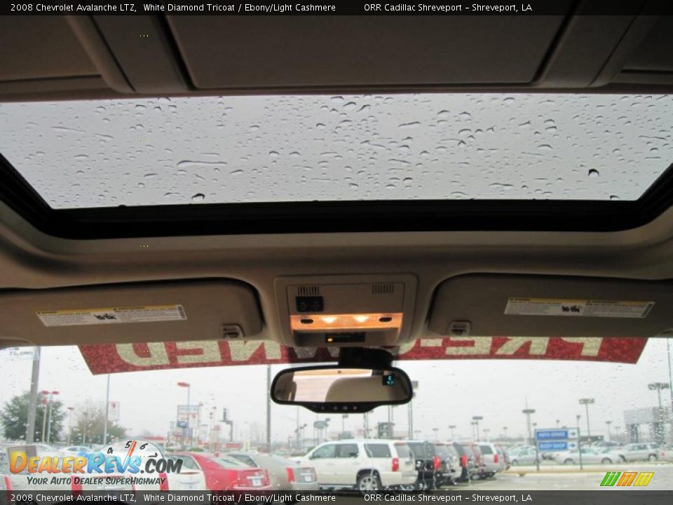 2008 Chevrolet Avalanche LTZ White Diamond Tricoat / Ebony/Light Cashmere Photo #12