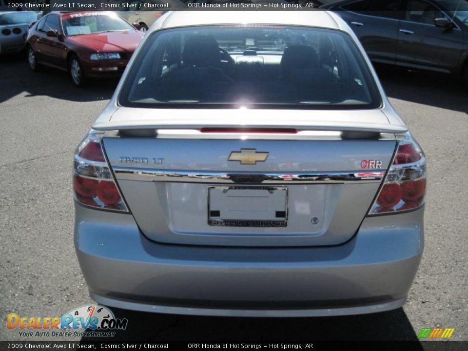 2009 Chevrolet Aveo LT Sedan Cosmic Silver / Charcoal Photo #4