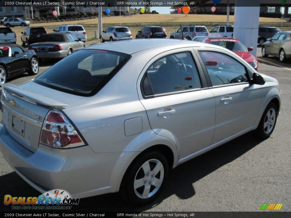 2009 Chevrolet Aveo LT Sedan Cosmic Silver / Charcoal Photo #5