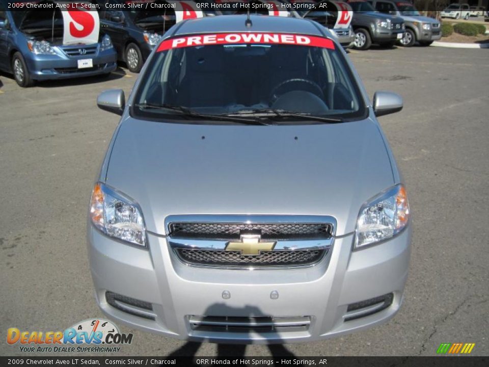 2009 Chevrolet Aveo LT Sedan Cosmic Silver / Charcoal Photo #8