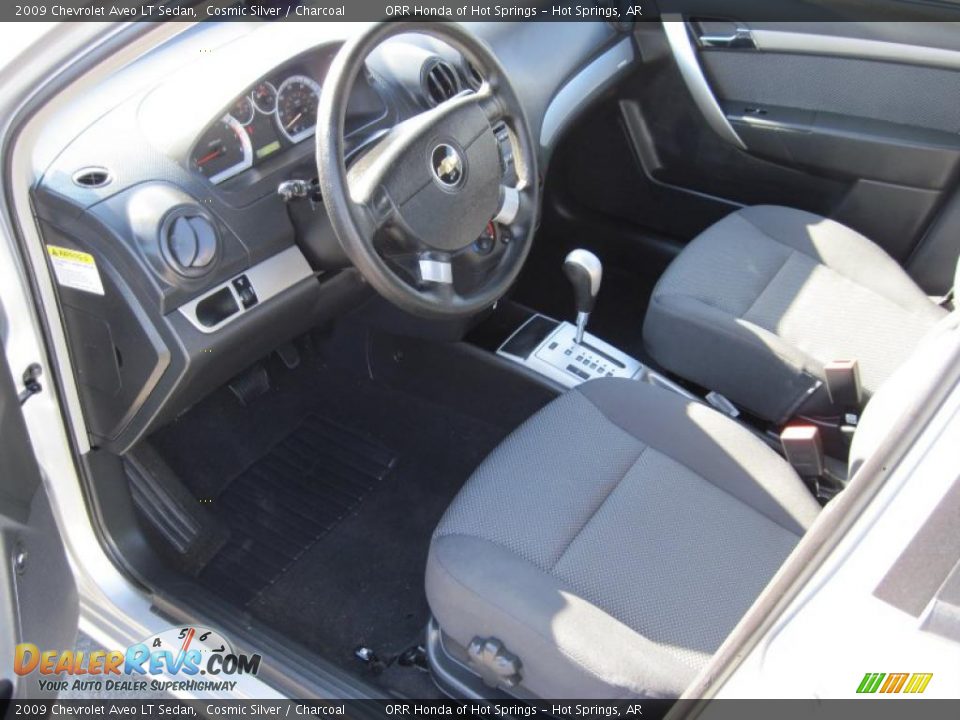 2009 Chevrolet Aveo LT Sedan Cosmic Silver / Charcoal Photo #13