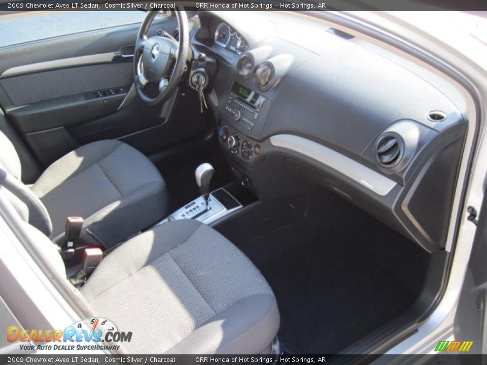2009 Chevrolet Aveo LT Sedan Cosmic Silver / Charcoal Photo #16