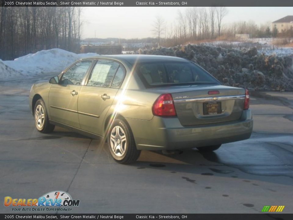 2005 Chevrolet Malibu Sedan Silver Green Metallic / Neutral Beige Photo #6