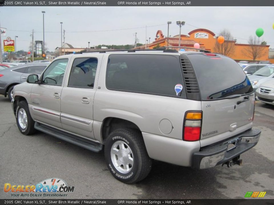 2005 GMC Yukon XL SLT Silver Birch Metallic / Neutral/Shale Photo #3