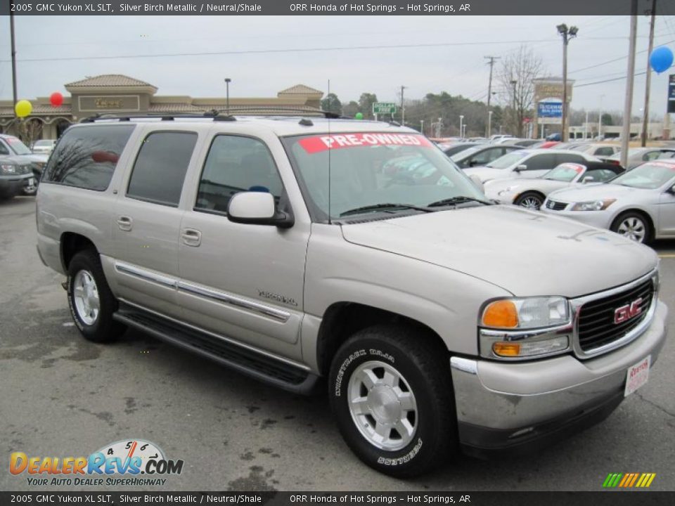 2005 GMC Yukon XL SLT Silver Birch Metallic / Neutral/Shale Photo #7