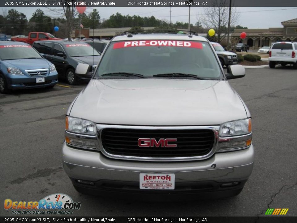 2005 GMC Yukon XL SLT Silver Birch Metallic / Neutral/Shale Photo #8