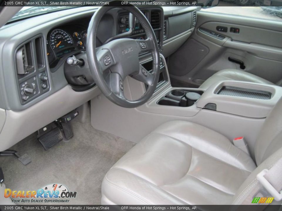 2005 GMC Yukon XL SLT Silver Birch Metallic / Neutral/Shale Photo #13