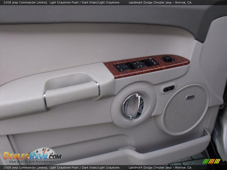 2008 Jeep Commander Limited Light Graystone Pearl / Dark Khaki/Light Graystone Photo #11