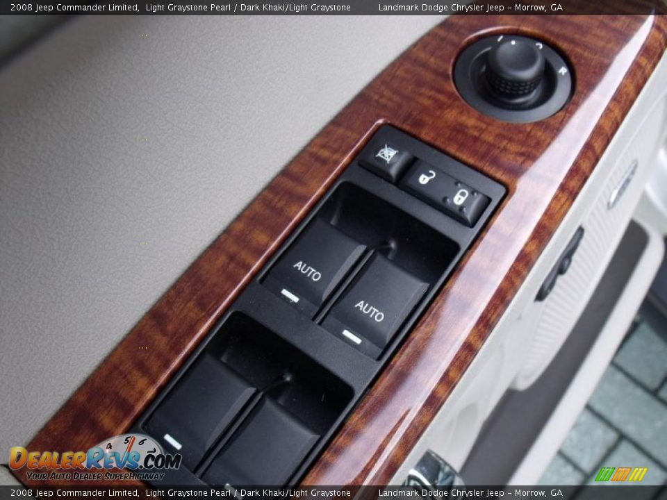 2008 Jeep Commander Limited Light Graystone Pearl / Dark Khaki/Light Graystone Photo #12