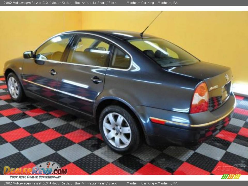 2002 Volkswagen Passat GLX 4Motion Sedan Blue Anthracite Pearl / Black Photo #4