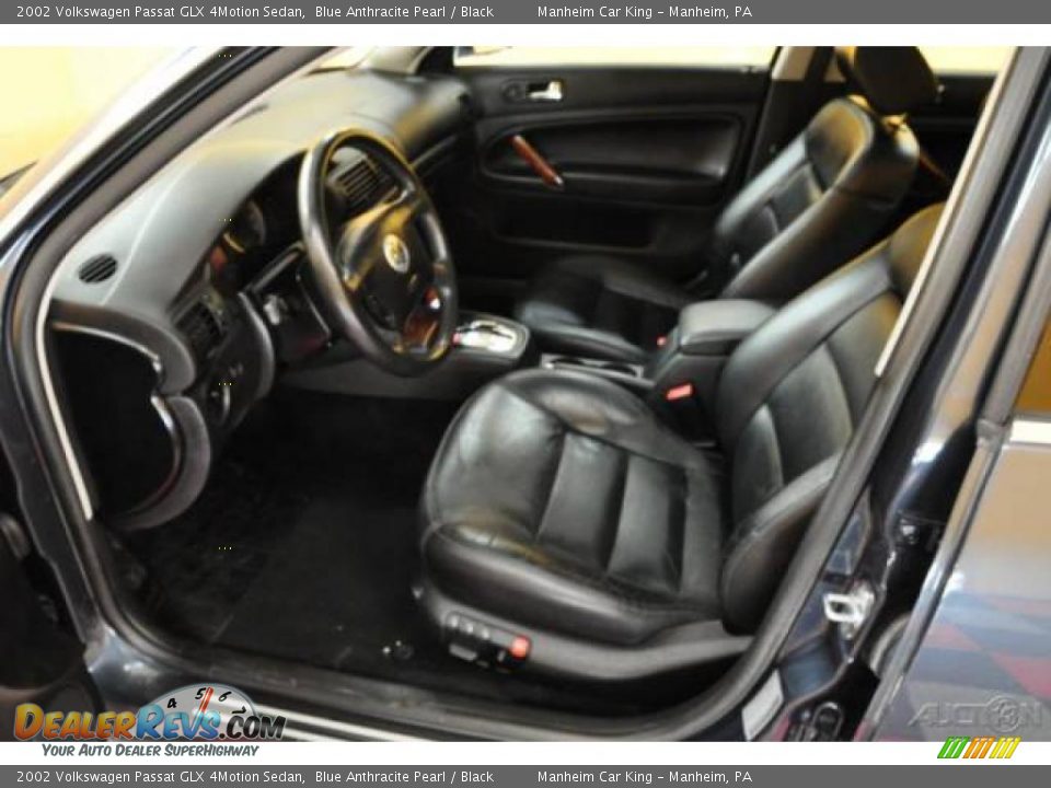 2002 Volkswagen Passat GLX 4Motion Sedan Blue Anthracite Pearl / Black Photo #8