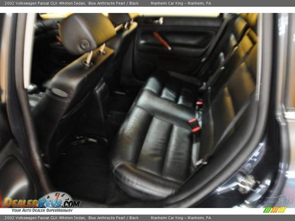 2002 Volkswagen Passat GLX 4Motion Sedan Blue Anthracite Pearl / Black Photo #9