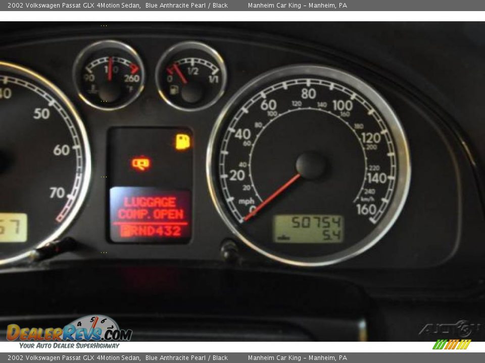 2002 Volkswagen Passat GLX 4Motion Sedan Blue Anthracite Pearl / Black Photo #11