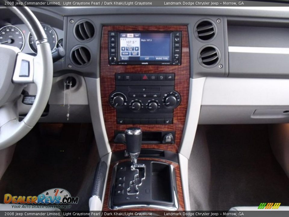 2008 Jeep Commander Limited Light Graystone Pearl / Dark Khaki/Light Graystone Photo #25