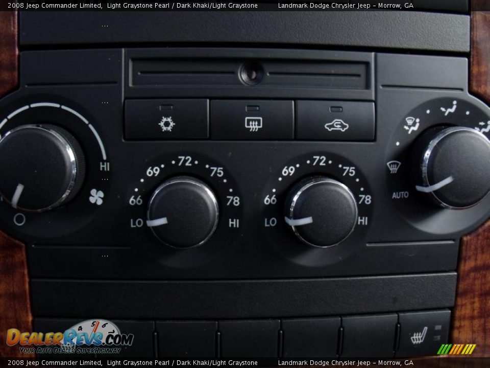 2008 Jeep Commander Limited Light Graystone Pearl / Dark Khaki/Light Graystone Photo #31