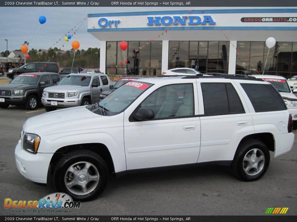 2009 Chevrolet TrailBlazer LT Summit White / Gray Photo #1