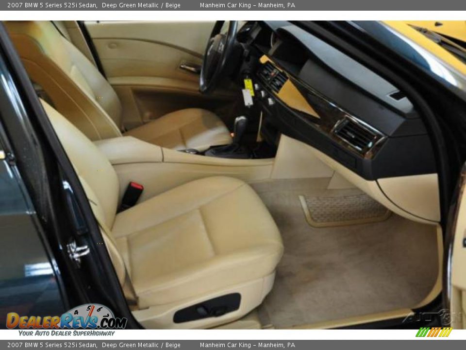 2007 BMW 5 Series 525i Sedan Deep Green Metallic / Beige Photo #17
