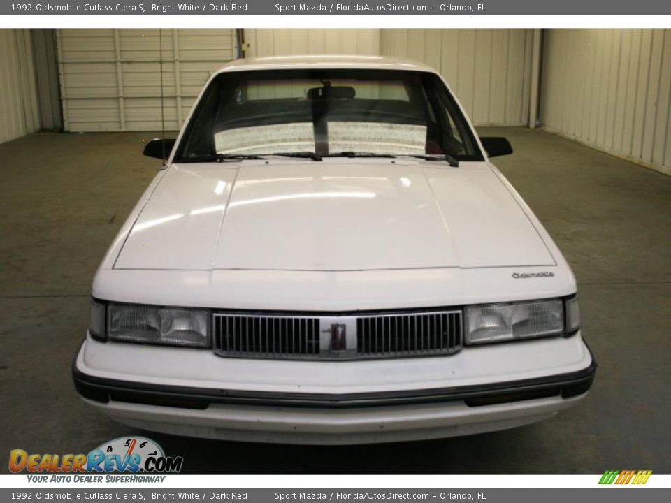 1992 Oldsmobile Cutlass Ciera S Bright White / Dark Red Photo #3